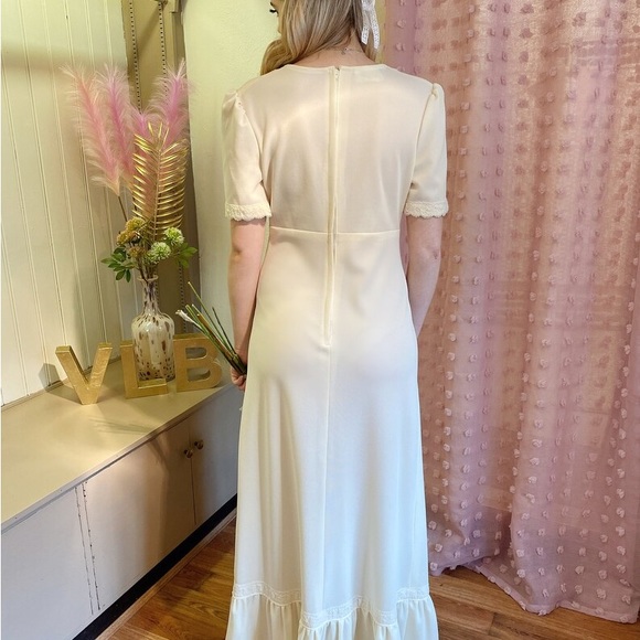 Vintage 70s bridal dress - Picture 3 of 6